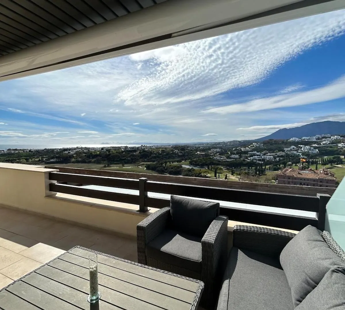 Lägenhet 2Br Luxe Stay In Marbella Close To Beaches Estepona