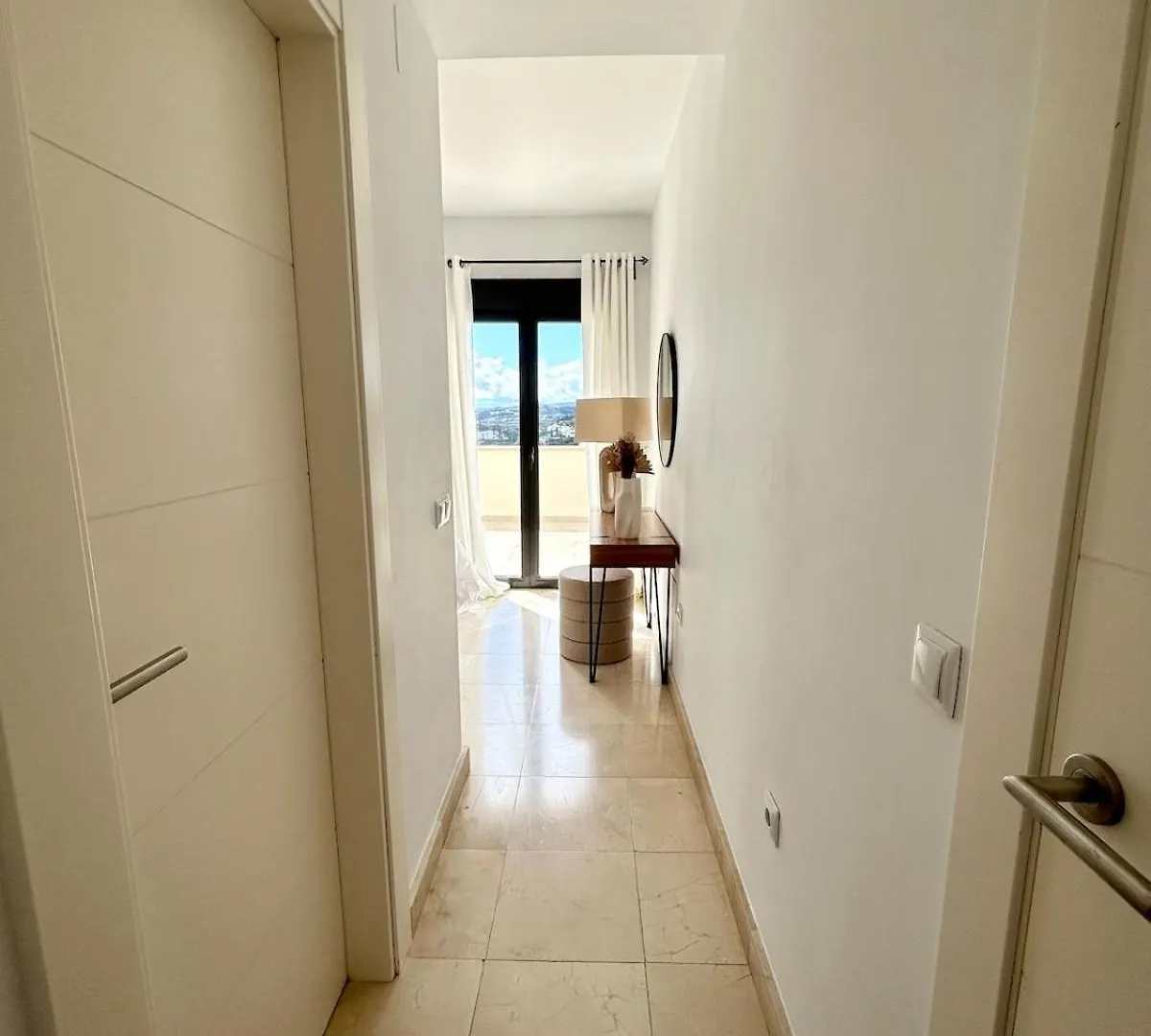 2Br Luxe Stay In Marbella Close To Beaches إِستيبونا شقة